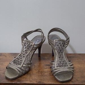 New York Transit Gold Strappy Heels with Black Undertone size 9